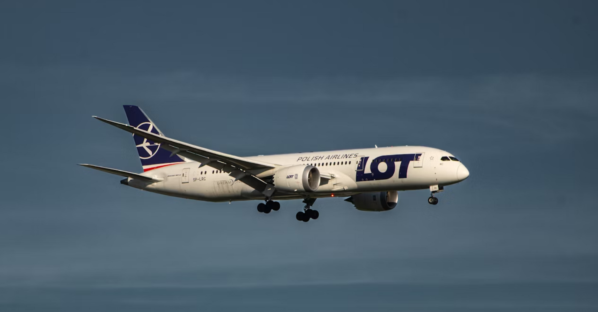 LOT Polish Airlines aircraft preparing to land