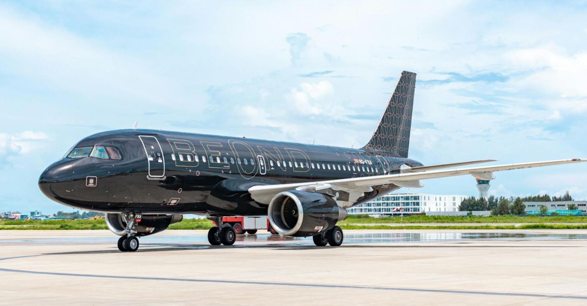beOnd aircraft taxiing at Velana International Airport