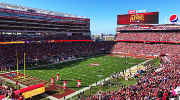Levi’s Stadium with full crowd