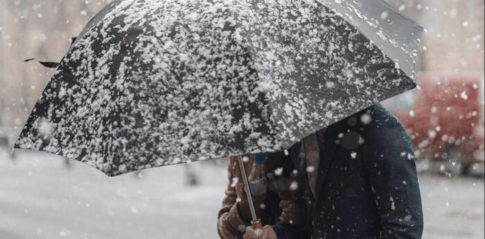 Snowfall during winter weather