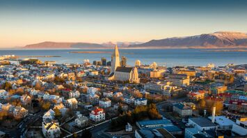 Reykjavik skyline with Hallgrímskirkja, the bay and mountains