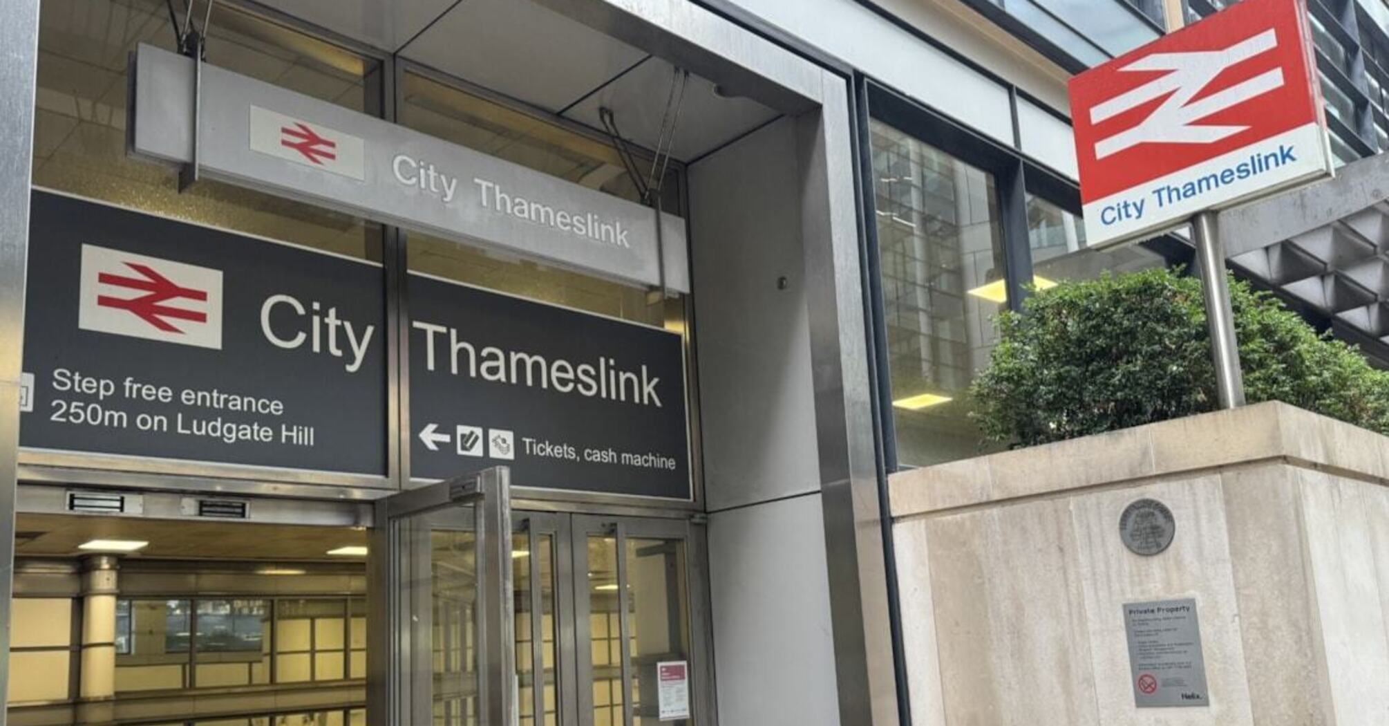 City Thameslink station entrance with National Rail signs