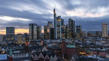 Evening view of Frankfurt city centre