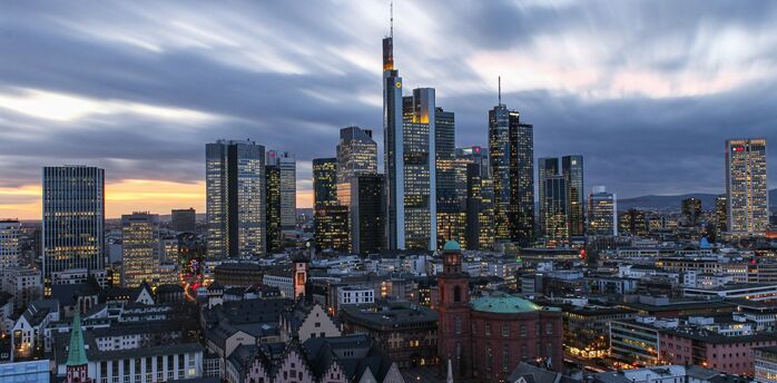 Evening view of Frankfurt city centre