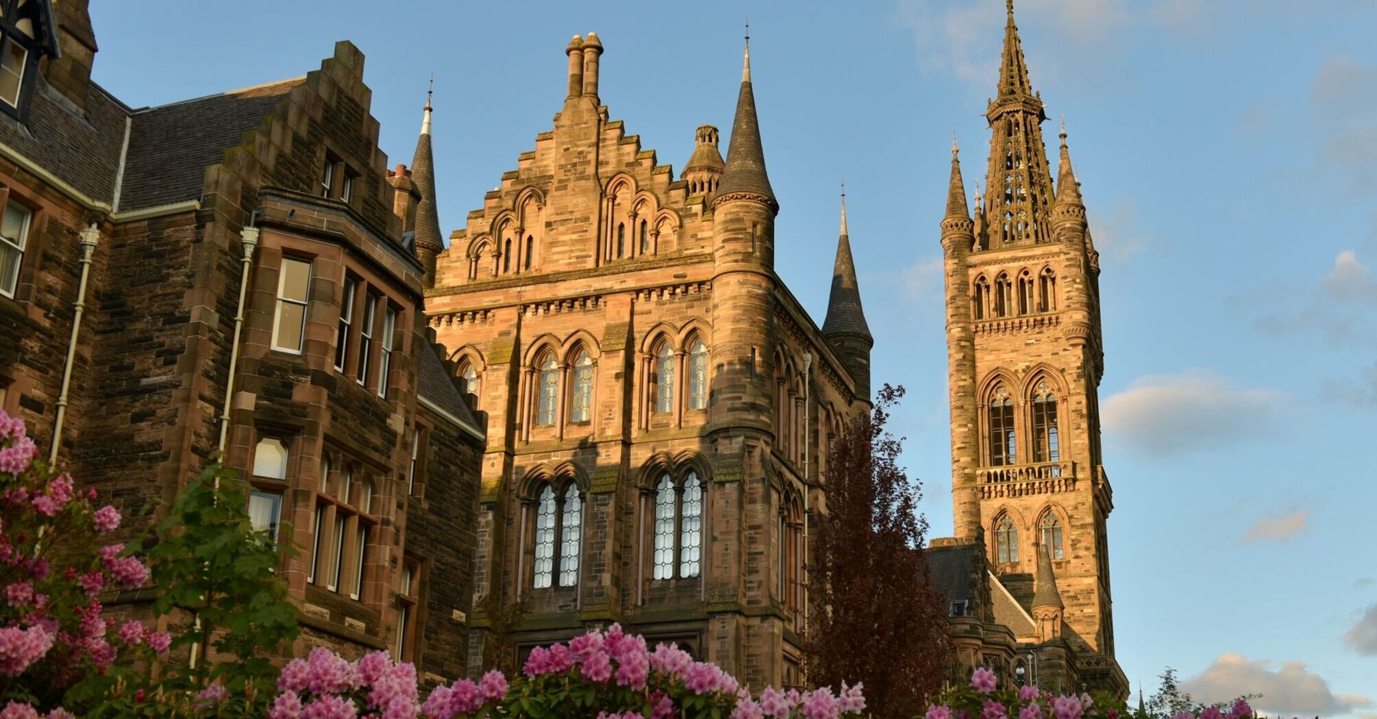 Historic buildings and gardens in central Glasgow