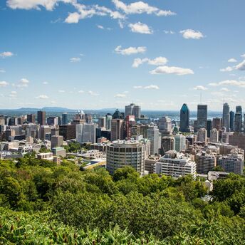 Montréal skyline viewed from Mount Royal overlooking downtown