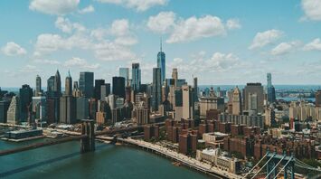 New York skyline with Manhattan bridges and One World Trade Center