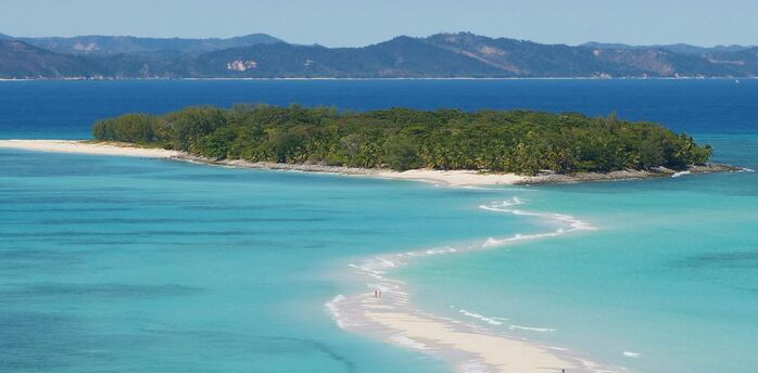 Nosy Be island sandbank and turquoise ocean view