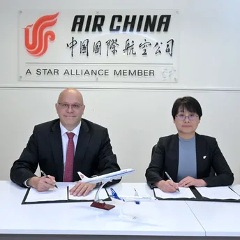 AEGEAN and Air China representatives signing codeshare agreement in office
