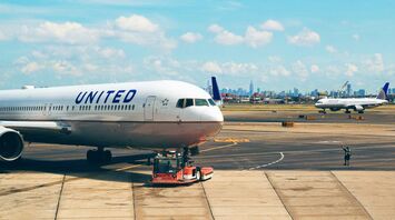 United Airlines aircraft on the tarmac at Newark Airport
