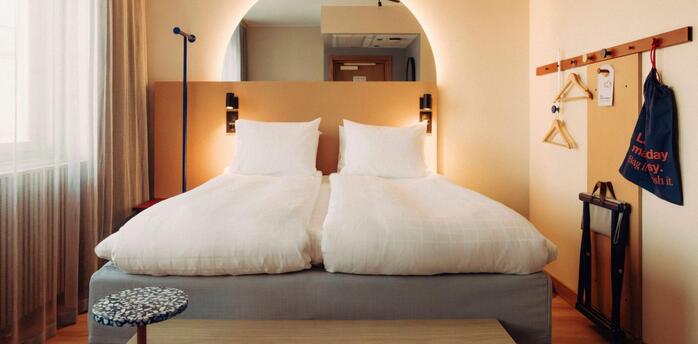 Compact Scandic Go room with twin beds in Finland