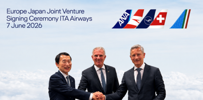 Airline executives at Europe Japan joint venture signing ceremony
