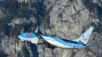TUI Airways Boeing 737 in flight