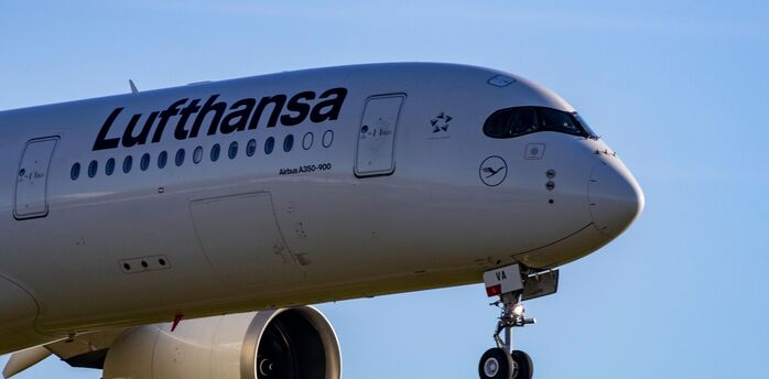 Lufthansa Airbus A350 approaching the runway