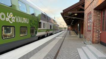 VR double-decker train at Haparanda station
