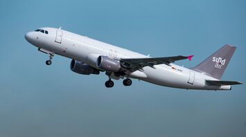 SUNDAIR Airbus A320 in flight
