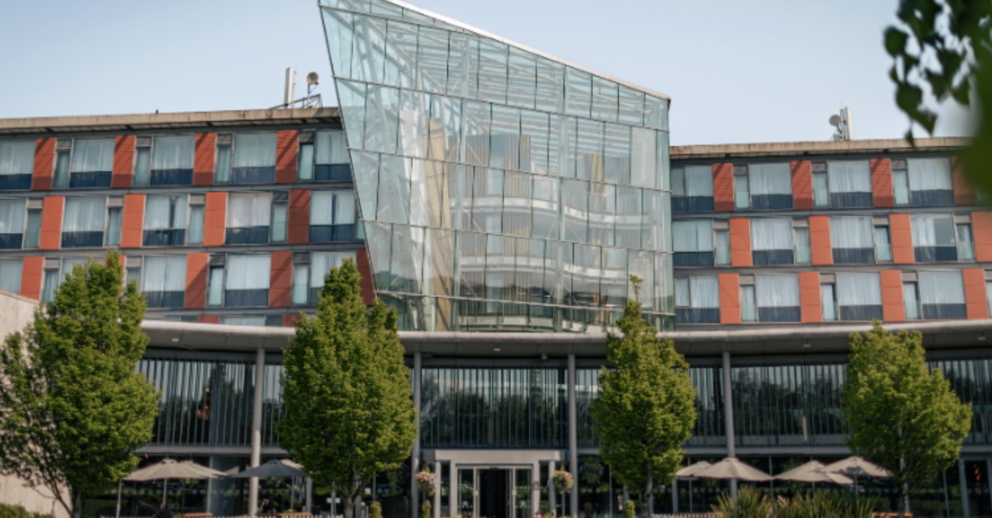 DoubleTree by Hilton Ashbourne exterior