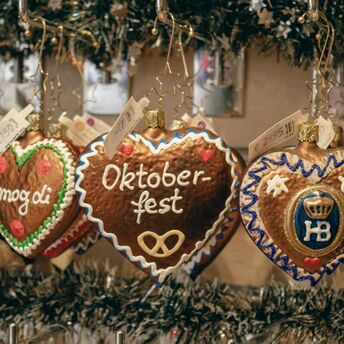 Oktoberfest gingerbread heart decorations