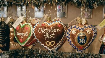 Oktoberfest gingerbread heart decorations