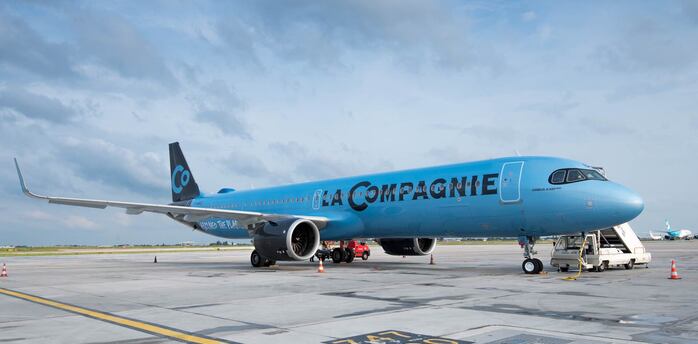La Compagnie Airbus A321neo aircraft on the apron